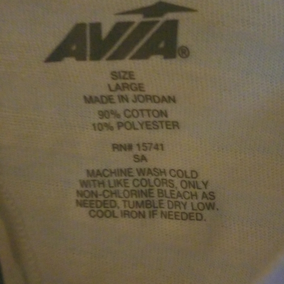 White shirt - Picture 6 of 6